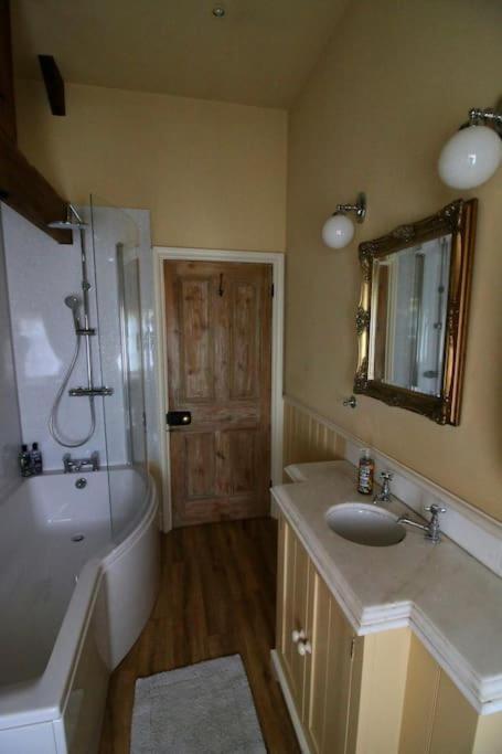 Characterful Yorkshire Cottage, Beautiful Views Exterior foto